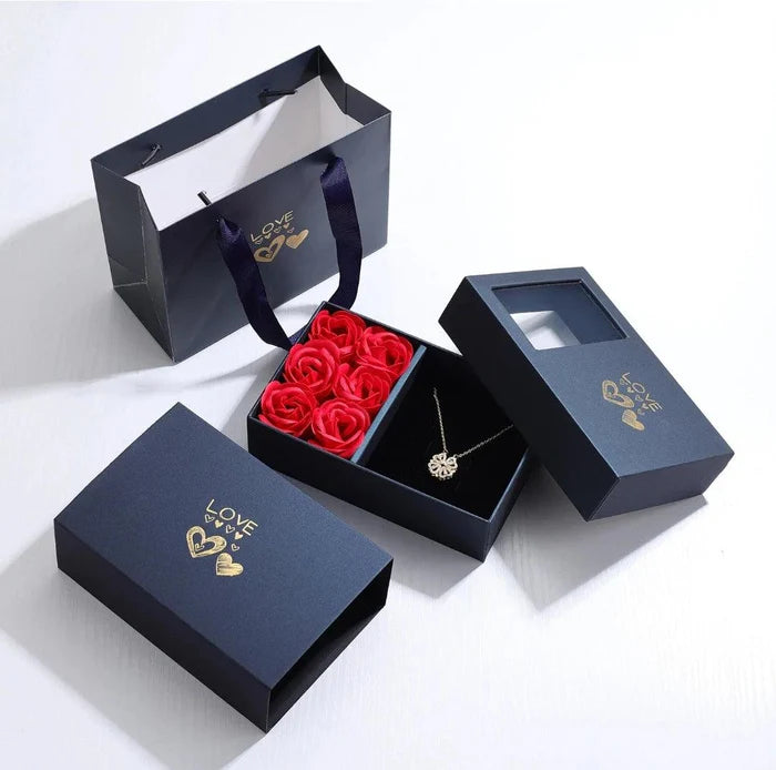 Colar de trevo de quatro folhas para Mulheres,vem com caixa de presente rosa🌹